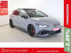 Grau Gebraucht 2024 VW Golf VIII Style Limousine | 37.450 € (Fairer Preis)