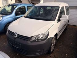 Candyweiss Gebraucht 2011 VW Caddy Maxi Trendline Van / Kleinbus | 8.699 € (Fairer Preis)