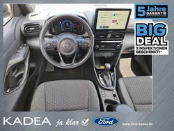 Grau Neu 2025 Toyota Yaris Hybrid | 25.990 €