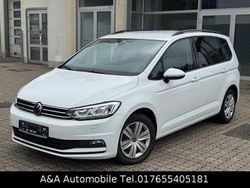 Weiß Gebraucht 2023 VW Touran Highline Van / Kleinbus | 16.990 € (Fairer Preis)