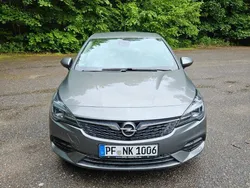 Grau Gebraucht 2021 Opel Astra Limousine | 11.800 € (Guter Preis)
