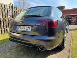 Grau Gebraucht 2006 Audi A6 Ambiente Kombi | 6.160 €