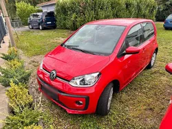 Rot Gebraucht 2024 VW up! Kleinwagen | 12.500 €