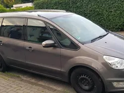 Beige Gebraucht 2013 Ford Galaxy Van / Kleinbus | 4.450 € (Guter Preis)