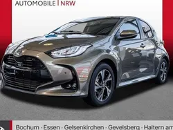 Individuell Neu 2025 Toyota Yaris Hybrid Comfort Limousine | 27.489 € (Etwas zu teuer)