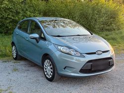 Blau Gebraucht 2009 Ford Fiesta Kleinwagen | 2.190 € (Guter Preis)