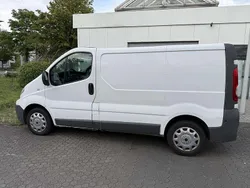 Weiß Gebraucht 2009 Renault Trafic Van | 5.900 € (Teuer)