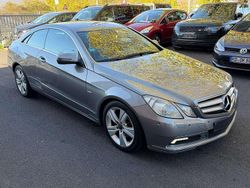 Silber Gebraucht 2009 Mercedes E350 Coupé | 9.900 € (Guter Preis)