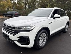 Weiß Gebraucht 2020 VW Touareg SUV | 20.800 €