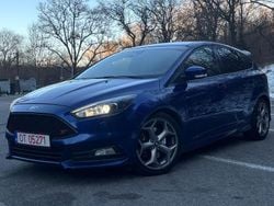 Blau Gebraucht 2016 Ford Focus ST Limousine | 11.000 € (Superpreis)