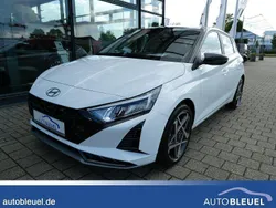 Metal blau / dach schwarz Gebraucht 2024 Hyundai i20 Limousine | 19.950 € (Teuer)