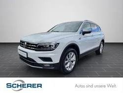 Pure white (metallic) Gebraucht 2021 VW Tiguan Allspace Highline SUV | 31.800 € (Superpreis)