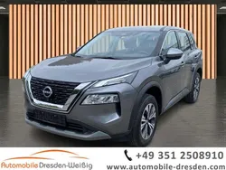 Grau dark metal grey (metallic) Gebraucht 2024 Nissan X-Trail Acenta SUV | 28.980 € (Superpreis)