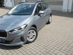 Skyscraper grau metallic Gebraucht 2024 BMW 218 Active Tourer Van / Kleinbus | 34.900 € (Teuer)