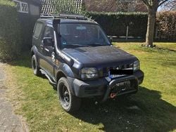 Schwarz Gebraucht 2010 Suzuki Jimny Comfort SUV | 8.000 € (Guter Preis)