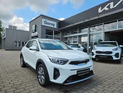 Weiß Gebraucht 2023 Kia Stonic Vision SUV | 18.299 € (Fairer Preis)