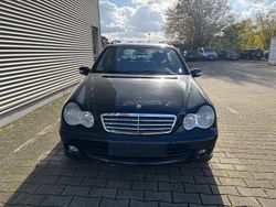 Schwarz Gebraucht 2006 Mercedes C200 Classic Kombi | 2.200 € (Fairer Preis)