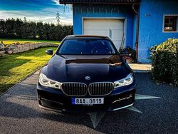 Blau Gebraucht 2018 BMW 730 Limousine | 21.500 € (Guter Preis)