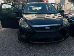 Schwarz Gebraucht 2009 Ford Focus Limousine | 1.300 € (Guter Preis)