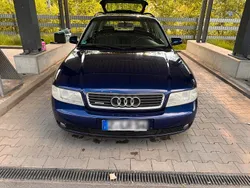 Blau Gebraucht 1999 Audi A4 Kombi | 3.500 € (Fairer Preis)