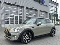 Grau Gebraucht 2019 Mini Cooper Kleinwagen | 19.400 € (Fairer Preis)