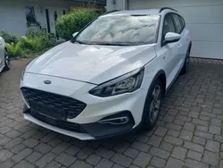 Weiß Gebraucht 2020 Ford Focus Active Limousine | 8.450 € (Superpreis)