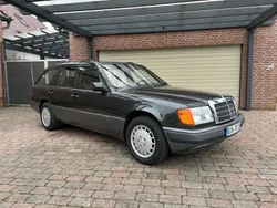 Schwarz Gebraucht 1991 Mercedes E300 Kombi | 12.700 €
