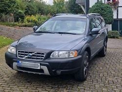 Grau Gebraucht 2007 Volvo XC70 Momentum SUV | 4.200 € (Superpreis)