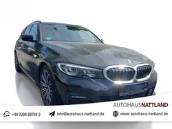 Black sapphire Gebraucht 2020 BMW 320 M Sport Kombi | 23.950 € (Superpreis)