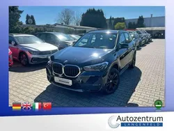 Saphirschwarz (metallic) Gebraucht 2022 BMW X1 Advantage SUV | 20.990 € (Guter Preis)