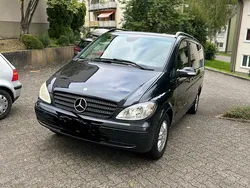 Schwarz Gebraucht 2006 Mercedes Viano Van / Kleinbus | 7.300 € (Teuer)
