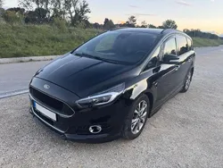 Schwarz Gebraucht 2018 Ford S-MAX ST-Line Van / Kleinbus | 15.700 € (Fairer Preis)