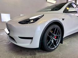 Weiß Gebraucht 2024 Tesla Model Y Performance SUV | 39.850 € (Guter Preis)