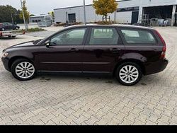 Violet Gebraucht 2006 Volvo V50 Kinetic Kombi | 4.000 €