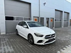 Weiß Gebraucht 2019 Mercedes B200 AMG line Van / Kleinbus | 19.989 € (Fairer Preis)