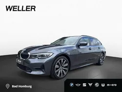 Mineralgrau (grau) Gebraucht 2022 BMW 318 Advantage Kombi | 22.970 € (Superpreis)