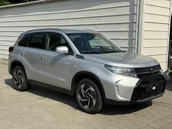 Silky silver metallic Neu 2025 Suzuki Vitara Comfort+ SUV | 24.190 € (Fairer Preis)