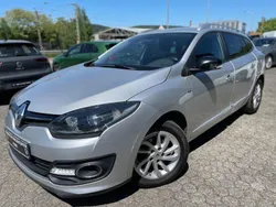 Grau Gebraucht 2016 Renault Mégane GrandTour LIMITED Kombi | 5.990 € (Superpreis)