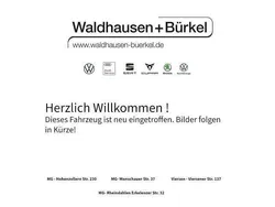 Candyweiß Gebraucht 2020 Skoda Karoq Drive SUV | 22.950 € (Etwas zu teuer)
