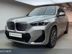 Silber Neu 2025 BMW iX1 Performance SUV | 52.490 € (Guter Preis)