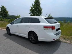 Weiß Gebraucht 2010 Toyota Avensis Kombi | 5.550 € (Fairer Preis)