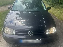 Schwarz Gebraucht 2000 VW Golf IV Kombi | 955 € (Guter Preis)