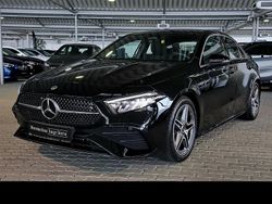 Metalliclack kosmosschwarz Gebraucht 2024 Mercedes A180 AMG Limousine | 31.450 € (Fairer Preis)