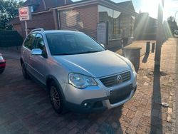 Silber Gebraucht 2007 VW Polo Cross Kleinwagen | 3.900 €