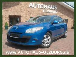 Blau Gebraucht 2011 Renault Mégane III Expression Limousine | 2.750 € (Fairer Preis)