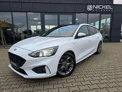 Weiß Gebraucht 2020 Ford Focus ST-Line Kombi | 18.499 € (Fairer Preis)