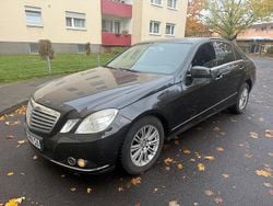Schwarz Gebraucht 2009 Mercedes E250 Limousine | 8.700 € (Guter Preis)
