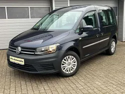 Blau Gebraucht 2018 VW Caddy Trendline Van / Kleinbus | 9.990 € (Fairer Preis)