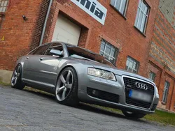 Grau Gebraucht 2005 Audi A8 Limousine | 7.700 € (Teuer)
