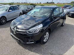 Schwarz Gebraucht 2018 Renault Clio IV LIMITED Limousine | 8.590 € (Guter Preis)